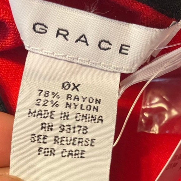 Grace Red Cardigan Sweater Size Medium - Picture 6 of 6